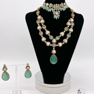 Isra - Dainty Victorian Bridal Necklace Set