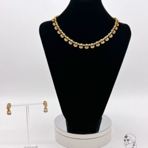 Elegant Simple Gold Necklace Set