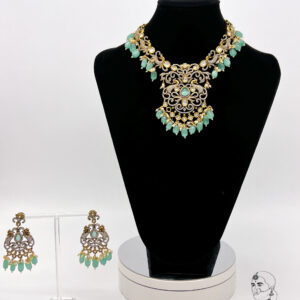 Deluxe Antique Turquoise Necklace Set
