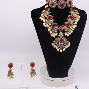Charita - Eye-catching Kundan Bridal Choker Set